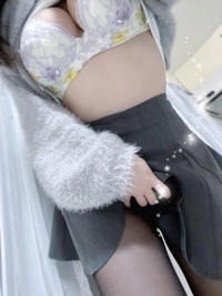 池袋㊙エステフル勃起　篠崎あい