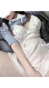 池袋㊙エステフル勃起　篠崎あい